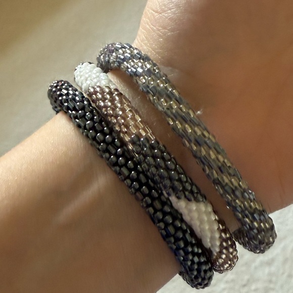 Elegant Beaded Bracelet Set - Gray, White, Silver - Picture 2 of 3